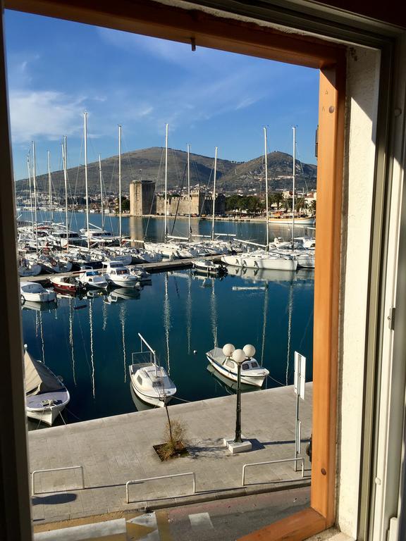 Apartments Feral Trogir Eksteriør bilde