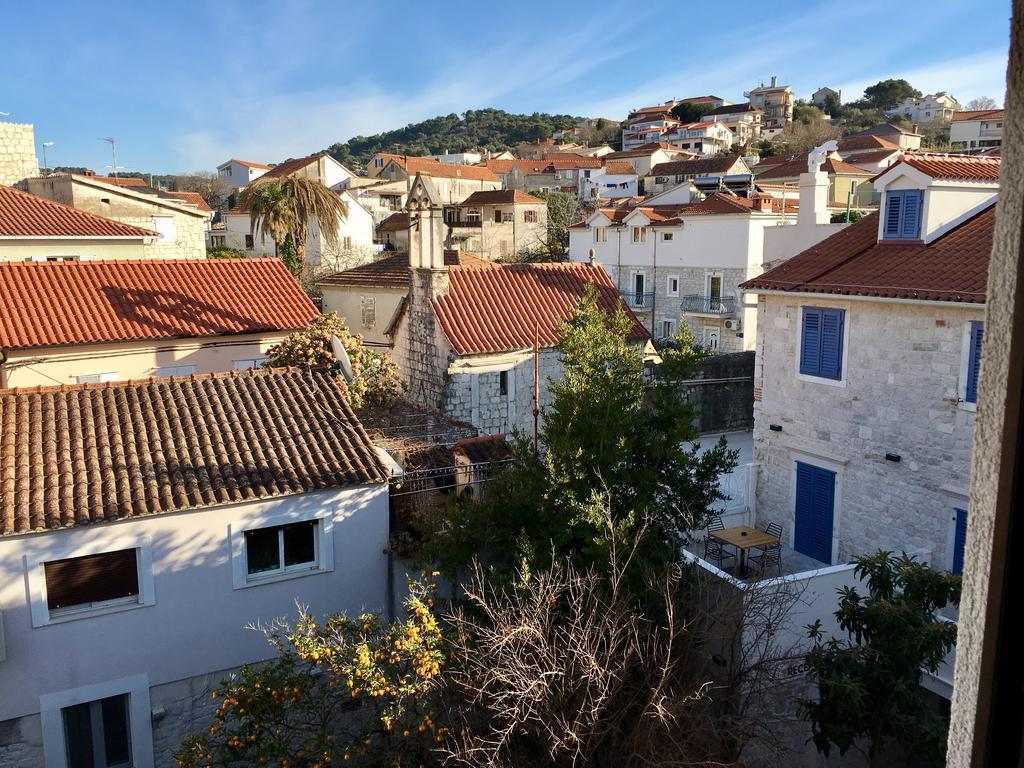 Apartments Feral Trogir Eksteriør bilde